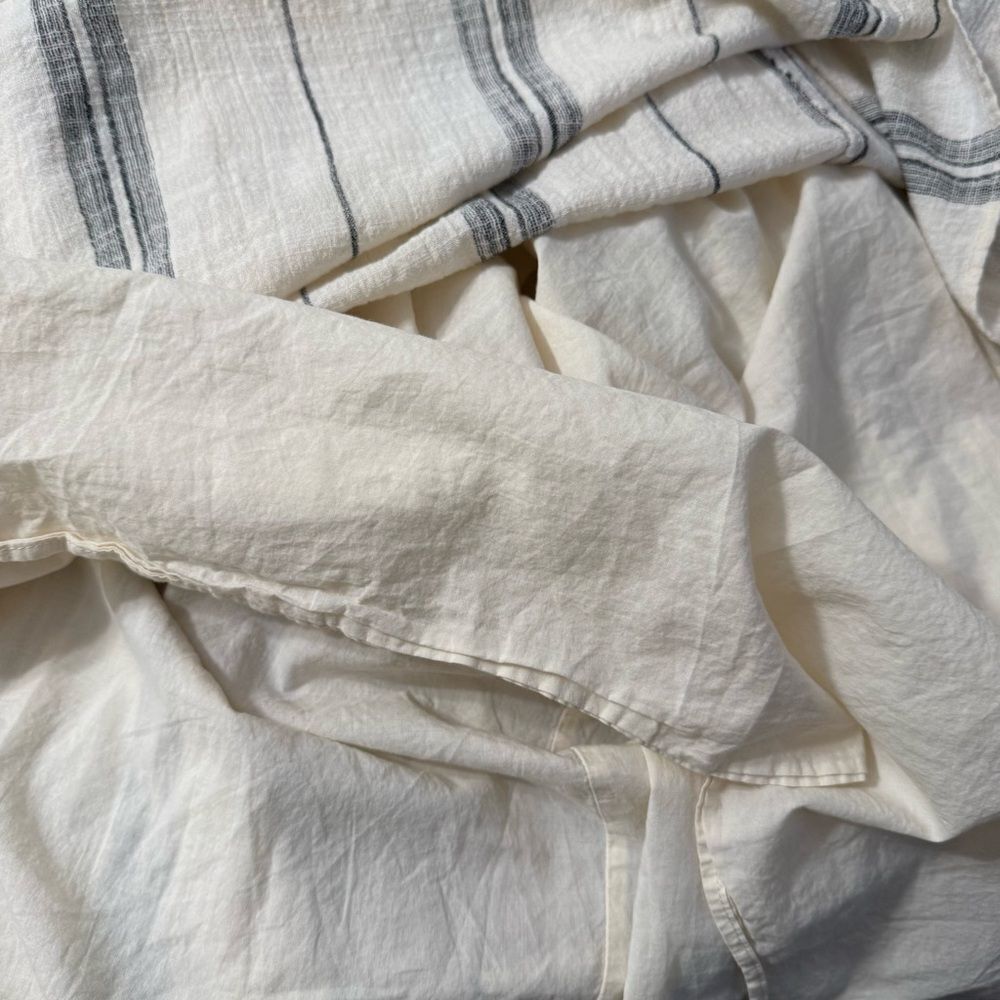 Abercrombie & Fitch Ivory & Black Wide-Flowy Crinkle Cotton Dress - Picture 9 of 10